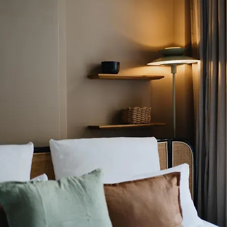Homely - Heritage , Kingsize Bed , Kitchen , Wifi Apartament *