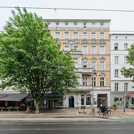 Homely - Heritage , Kingsize Bed , Kitchen , Wifi Apartment *