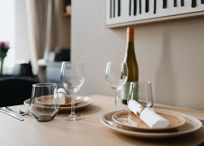 Apartment Homely - Heritage , Kingsize Bed , Kitchen , Wifi Berlin