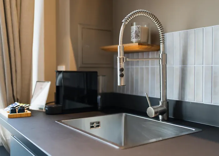 Homely - Heritage , Kingsize Bed , Kitchen , Wifi * Berlin